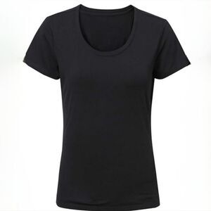 Escalier Women's Black Scoop-neck Short Sleeve Tee